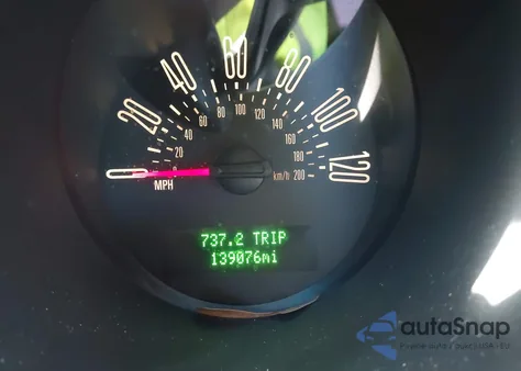 2008 Ford Mustang V6 Deluxe/V6 Premium z USA, uszkodzony, nr VIN 1ZVHT80NX85164937